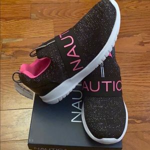 NAUTICA GIRLS SLIP ON SHOES (size 2)